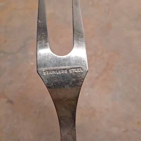 Carving Fork Butterscotch Bakelite Handle 10in c1950s Unsigned Vintage - Picture 5 of 9